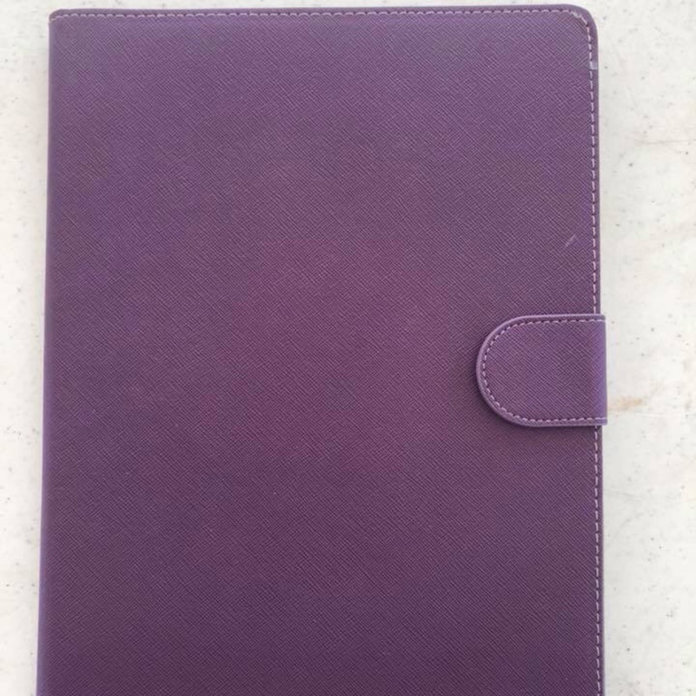 Bluetooth IPad keyboard/case